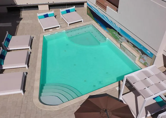 Resort: La Contessa